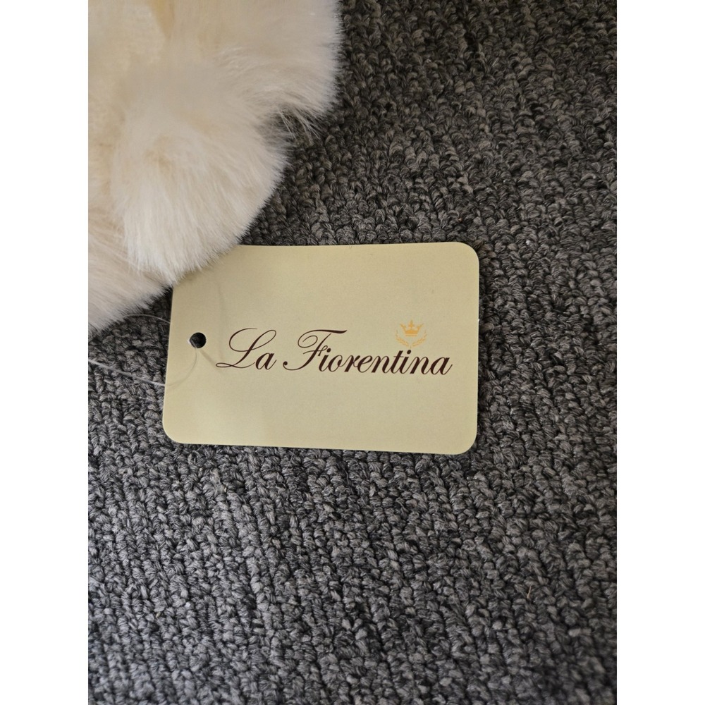 NWT La Fiorentina Wrap With Faux Fur Bone Color One Size - Picture 4 of 5